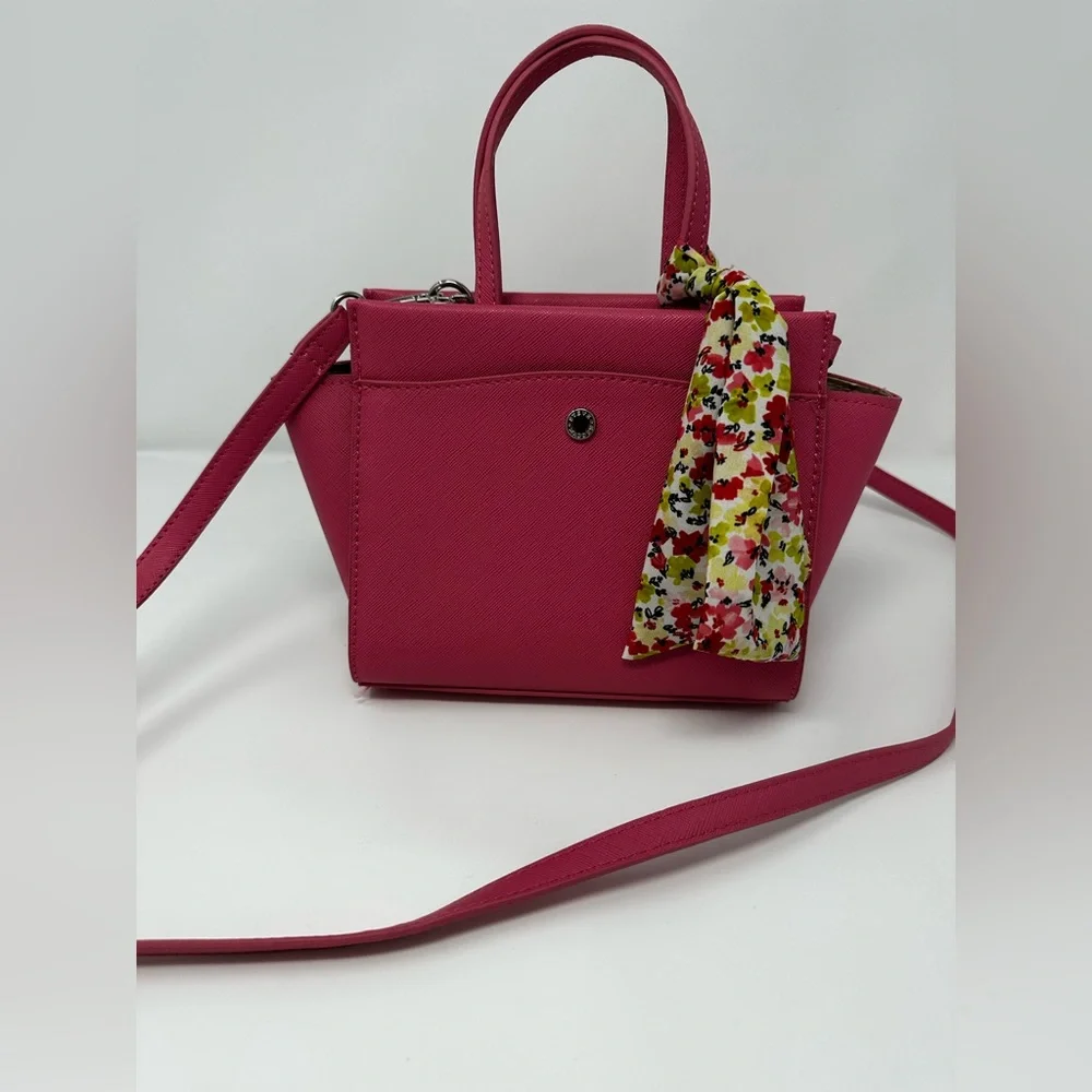 Steve Madden small Breese crossbody purse.